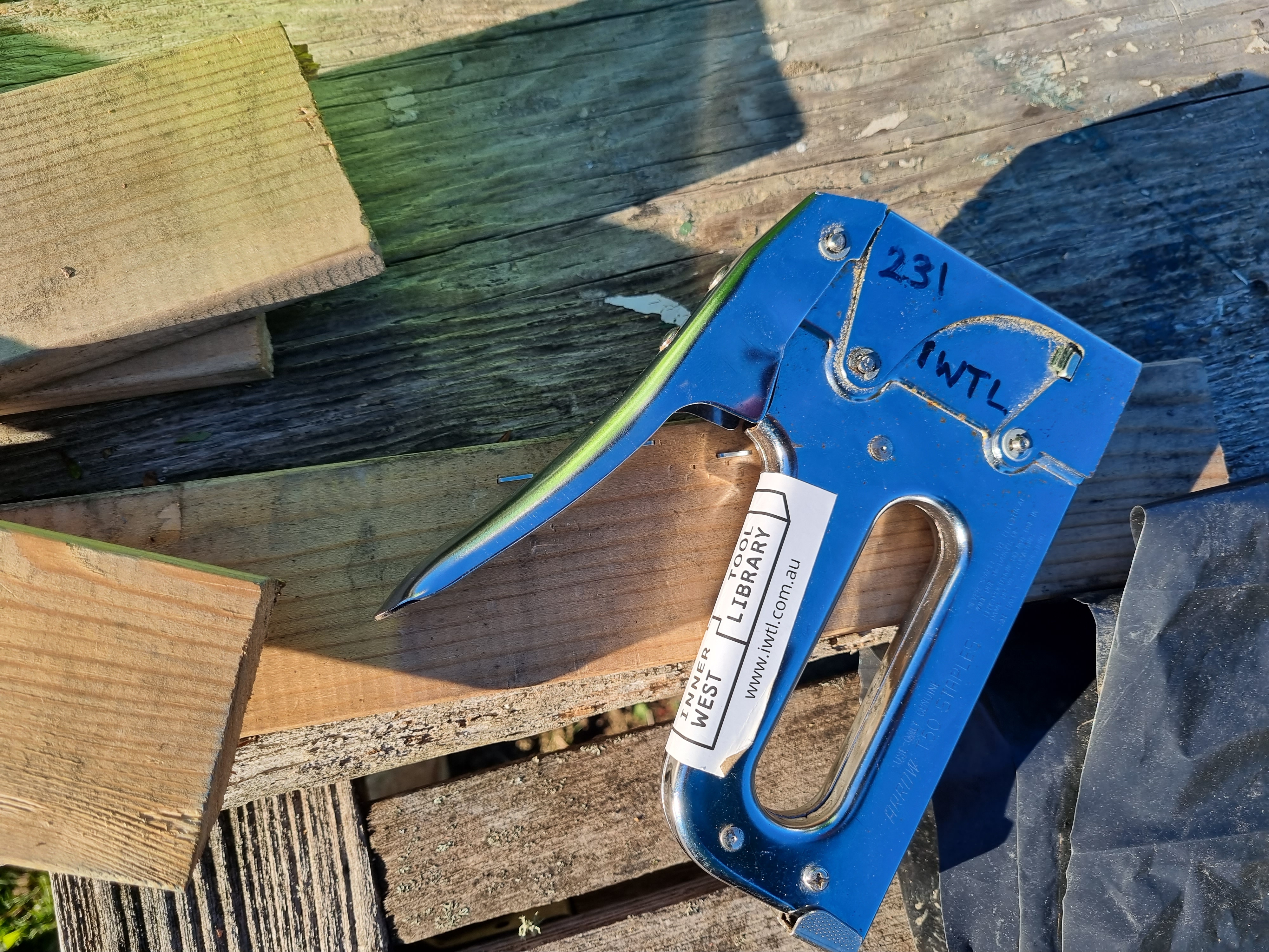 Staple gun from the tool library